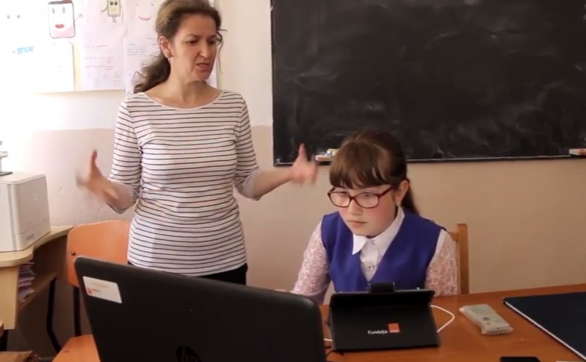 Profesor Anișoara Apostu, Școala Gimnazială Piscu: O altfel de informatică... distractivă