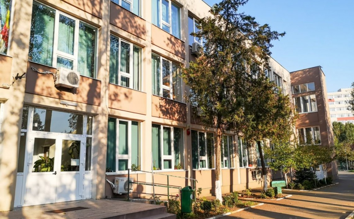 Școala Gimnazială „Ionel Teodoreanu” București