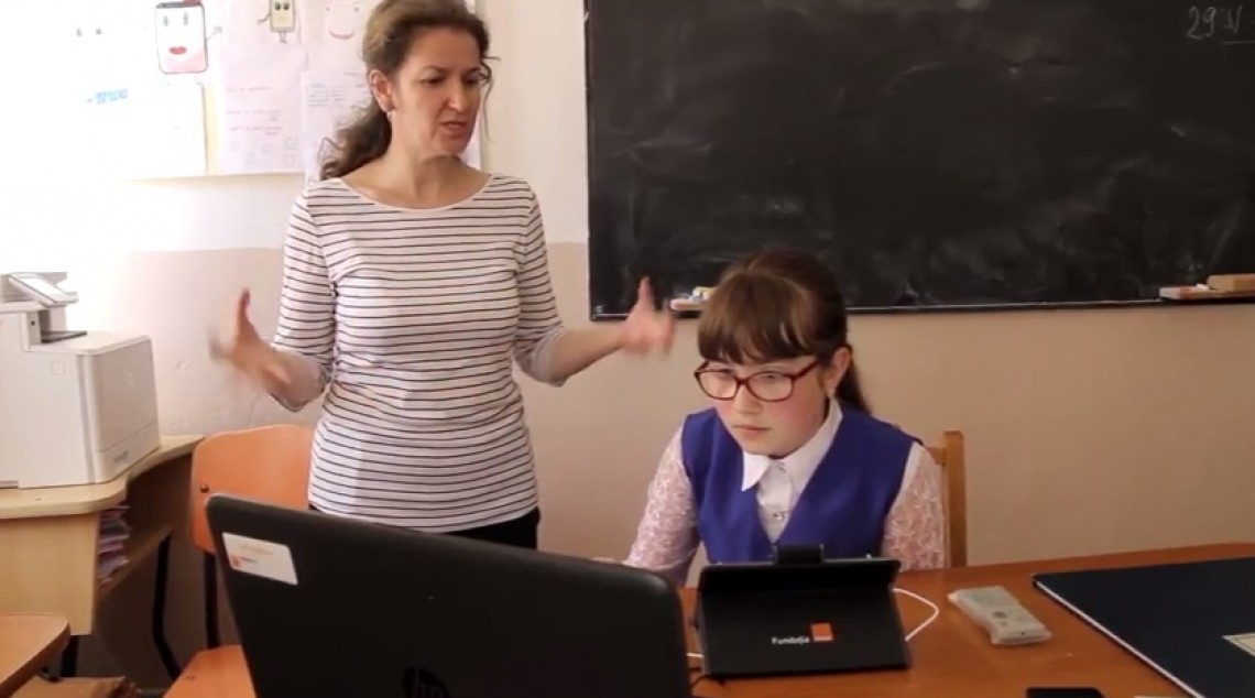 Profesor Anișoara Apostu, Școala Gimnazială Piscu: O altfel de informatică... distractivă