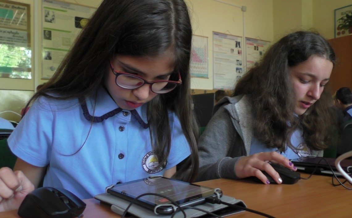 Director școală: Digitaliada a conectat o școală mică, de la sat, la rețeaua globală a evoluției