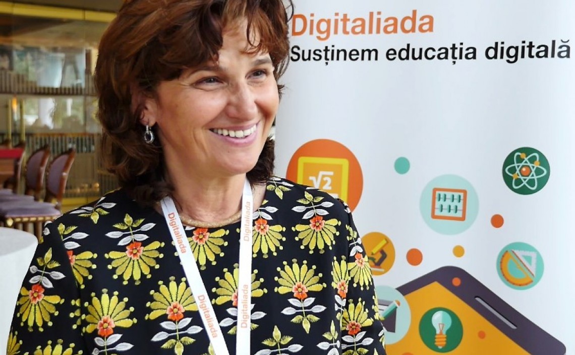 Simona Baciu: Profesorul are atât rolul de a preda, dar și de a educa și de a fi mentor