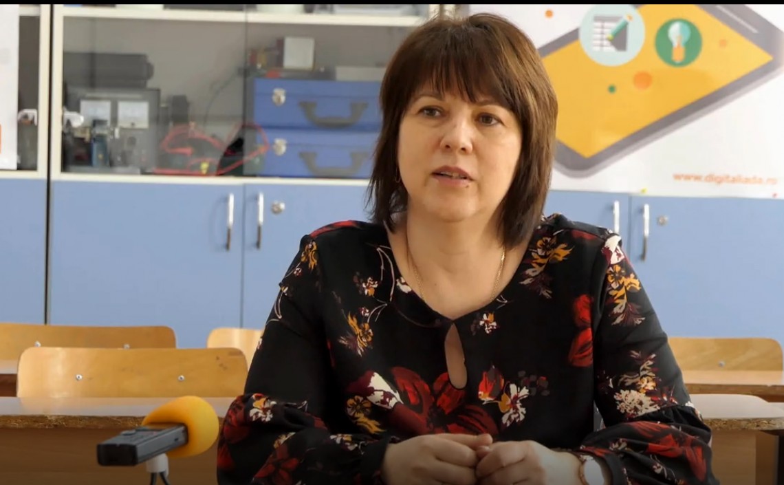 Portret de dascăl: Cătălina Stoica – Un profesor bun pregătește elevii pentru viitor, ca să poată face față schimbărilor societății