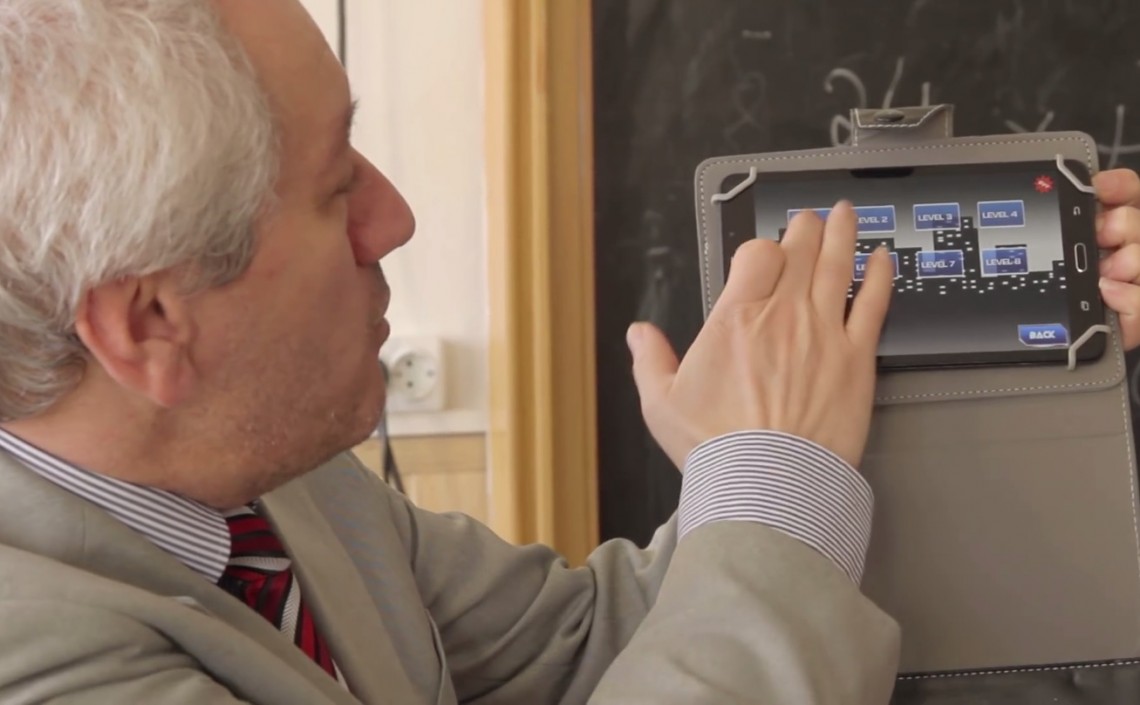Profesor Marius Frățilă, școala Pârscov: „Digitaliada face matematica mai atractivă”