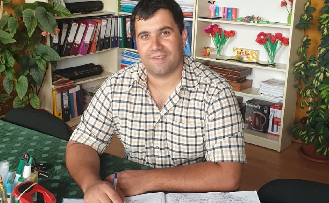 Profesor Cătălin Stoian, Școala Gimnazială „Ion C. Constantinescu”